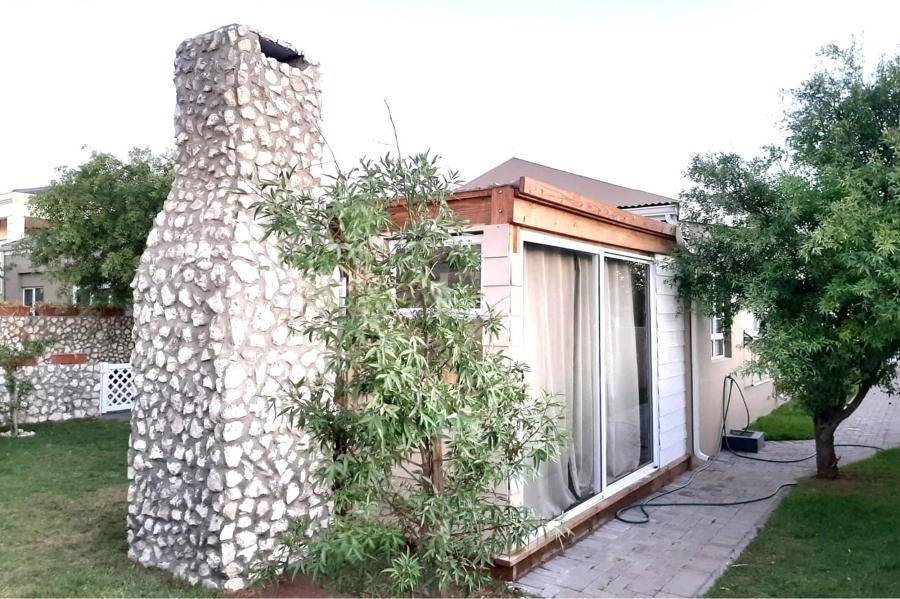 To Let 1 Bedroom Property for Rent in Country Club Western Cape